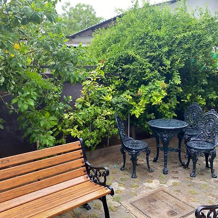 Hotel Ashray Inn Αχμπανταμπάντ Εξωτερικό φωτογραφία